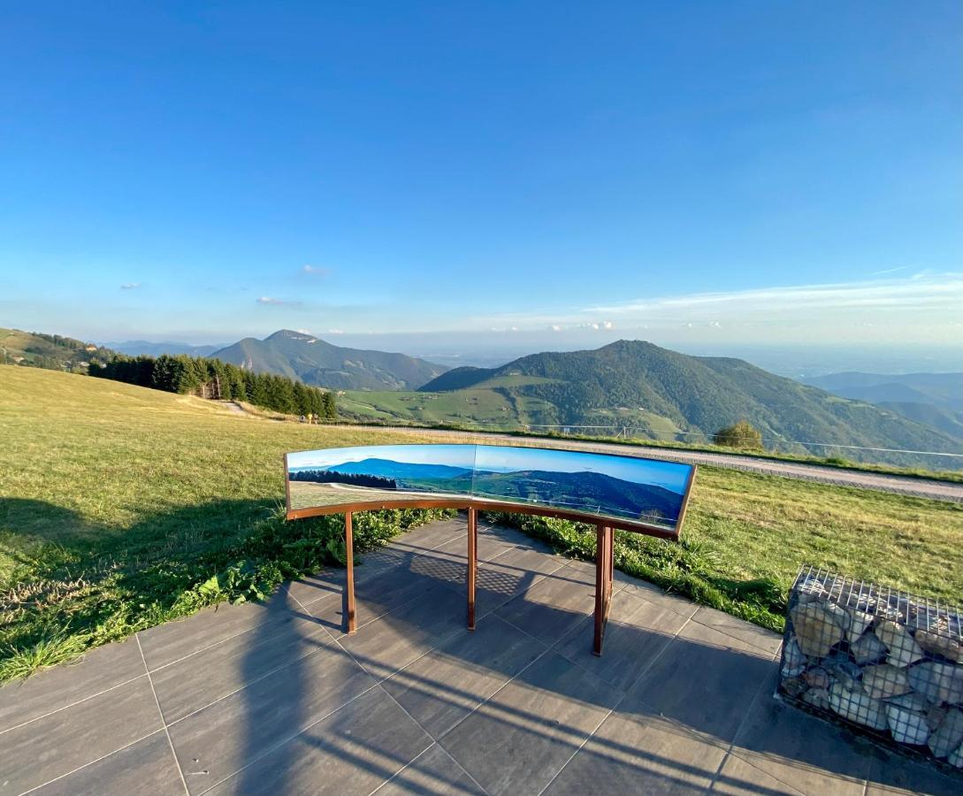 Appartement Panorama 1200, In The Heart Of The San Fermo Hills à Adrara San Rocco Extérieur photo