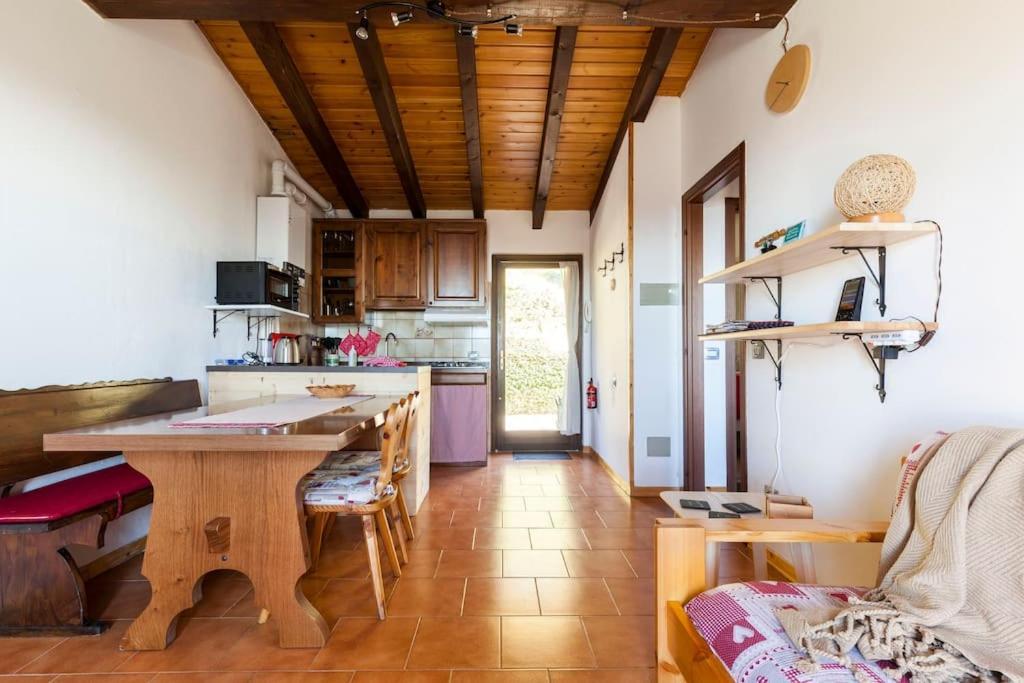 Appartement Panorama 1200, In The Heart Of The San Fermo Hills à Adrara San Rocco Extérieur photo