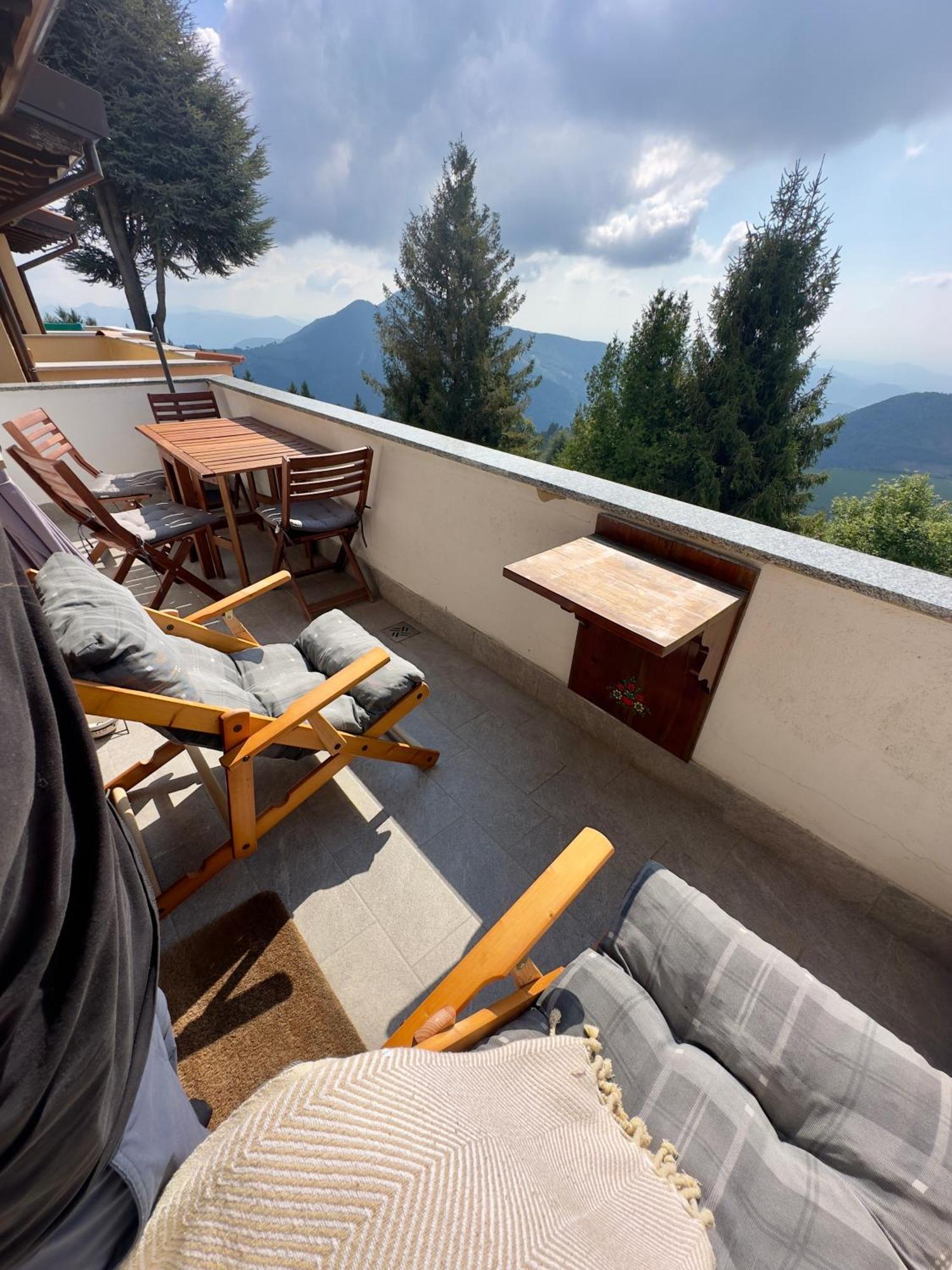 Appartement Panorama 1200, In The Heart Of The San Fermo Hills à Adrara San Rocco Extérieur photo